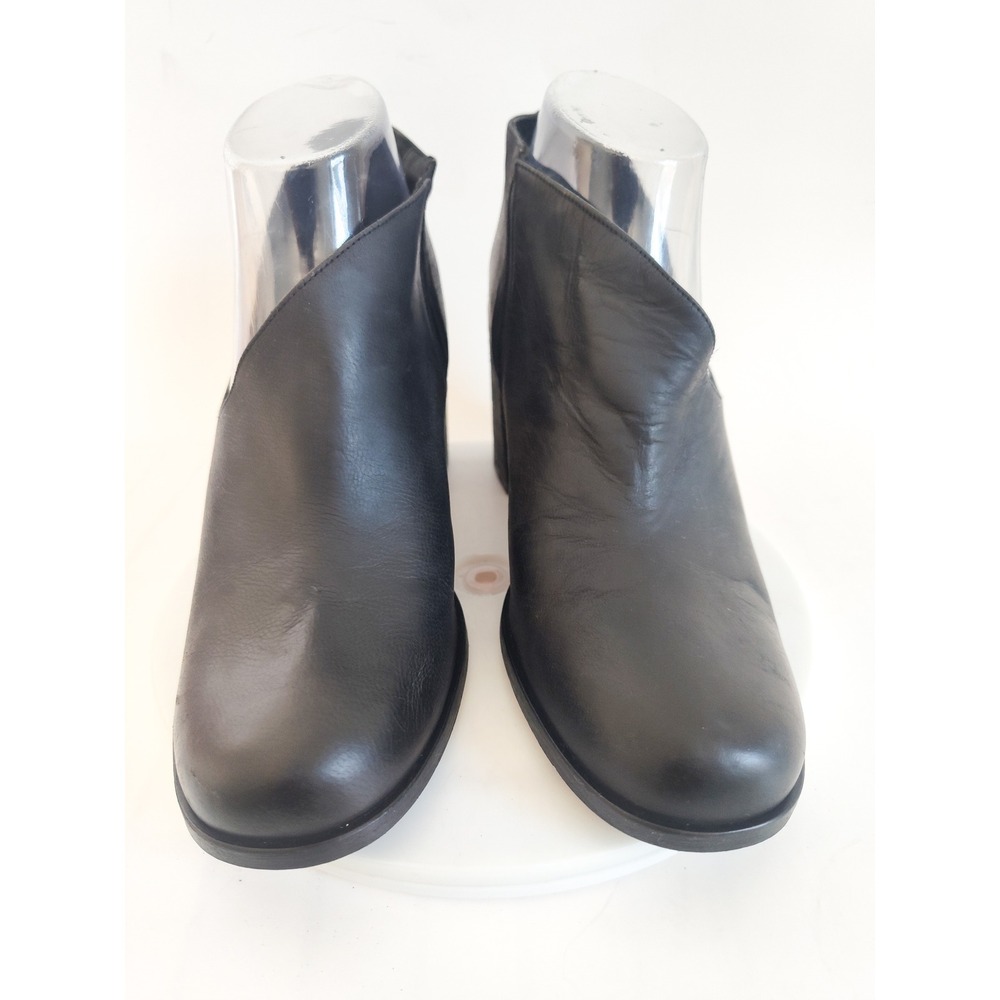 Free People Leather Ankle Boots 8 / 38 Black V-Cut Block Heel Shooties Terrah - Picture 3 of 12